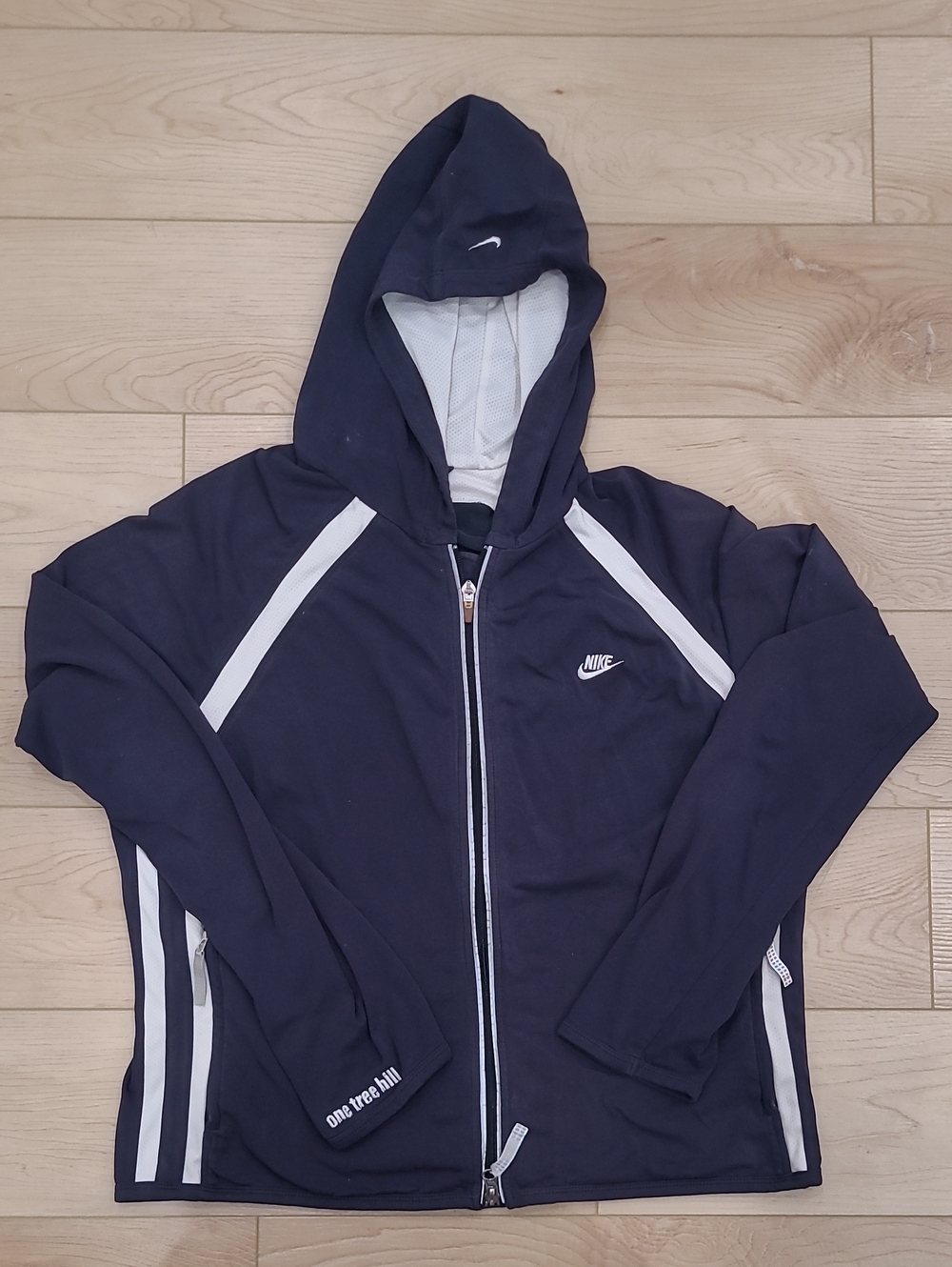 Super Rare One Tree Hill Promo Cast And Crew Y2K Nike Zip Hooded Track Jacket